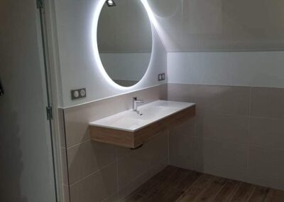 Rénovation s'une salle de bain sur Avesnes sur Helpe. Pose d'une vasque adaptée PMR